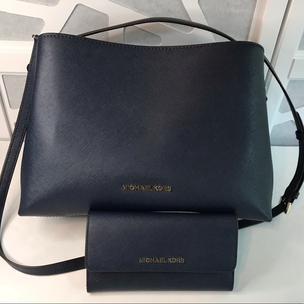 NWT Michael Kors Navy Sofia & Wallet Set